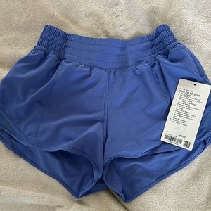 Lululemon Hotty Hot HR 2.5” shorts wild indigo